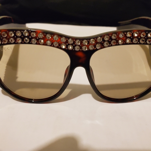 gucci oversized acetate sunglasses with crystals